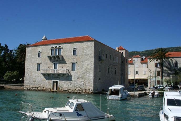 KaštelaApartman Lulyアパートメント エクステリア 写真