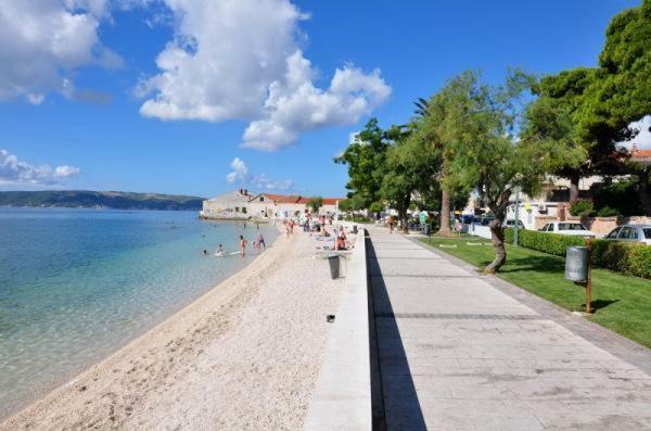 KaštelaApartman Lulyアパートメント エクステリア 写真
